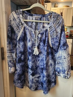 Valerie Stevens Blue Tie-Dye Peasant Tunic with Tassel
